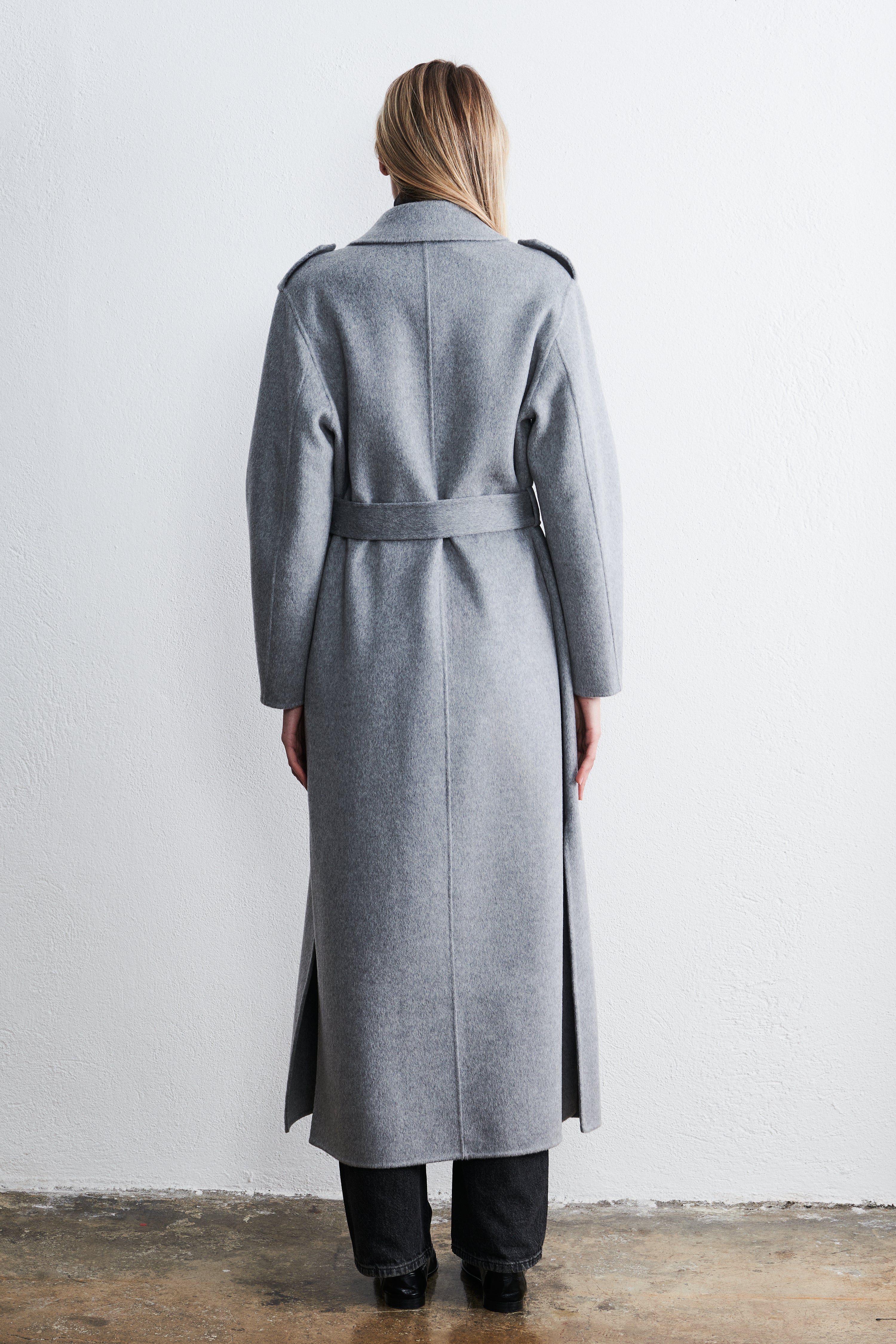 New York Long Trenchcoat Winter Cloud