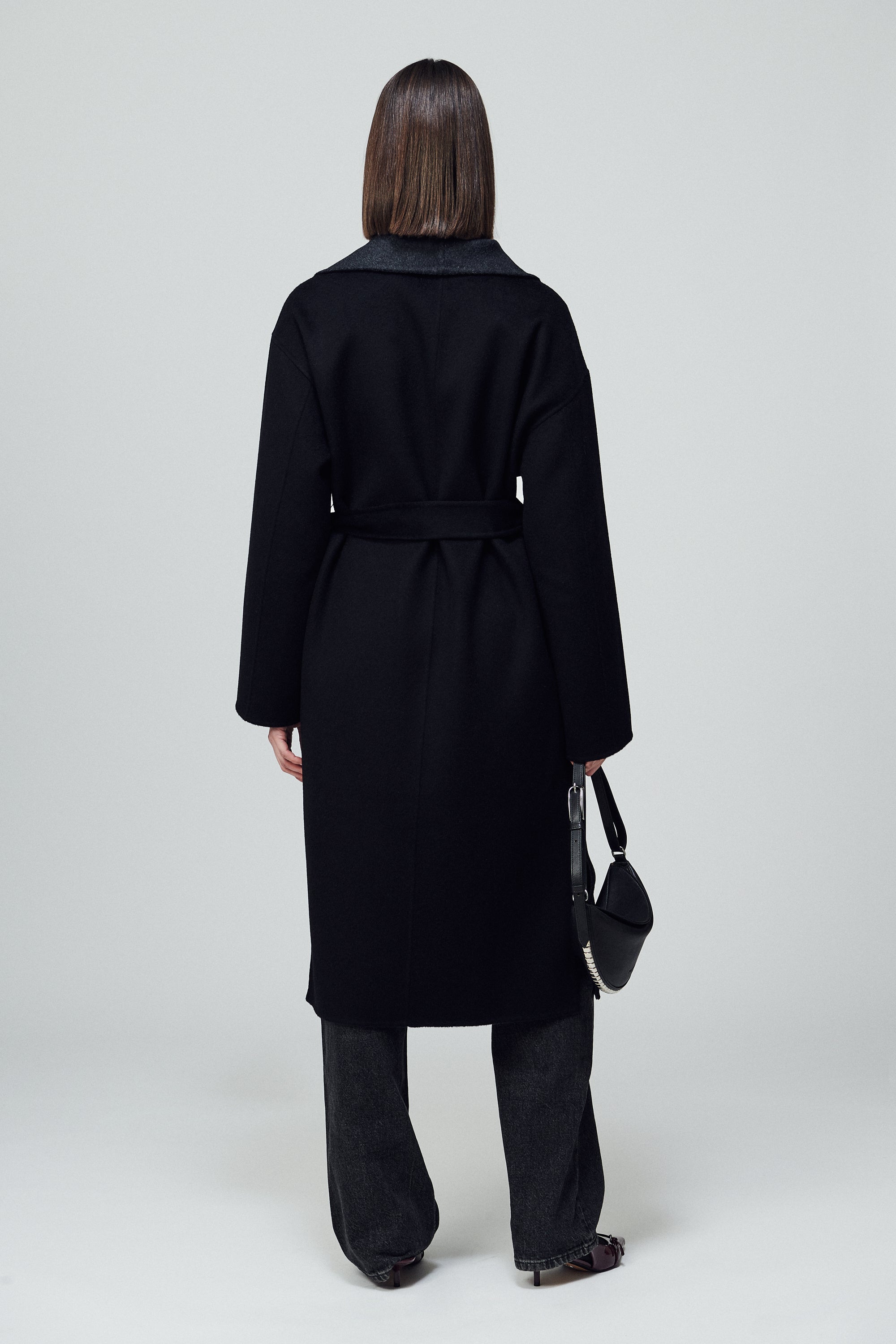 Helsinki Reversible Envelope Coat Noir & Smoke