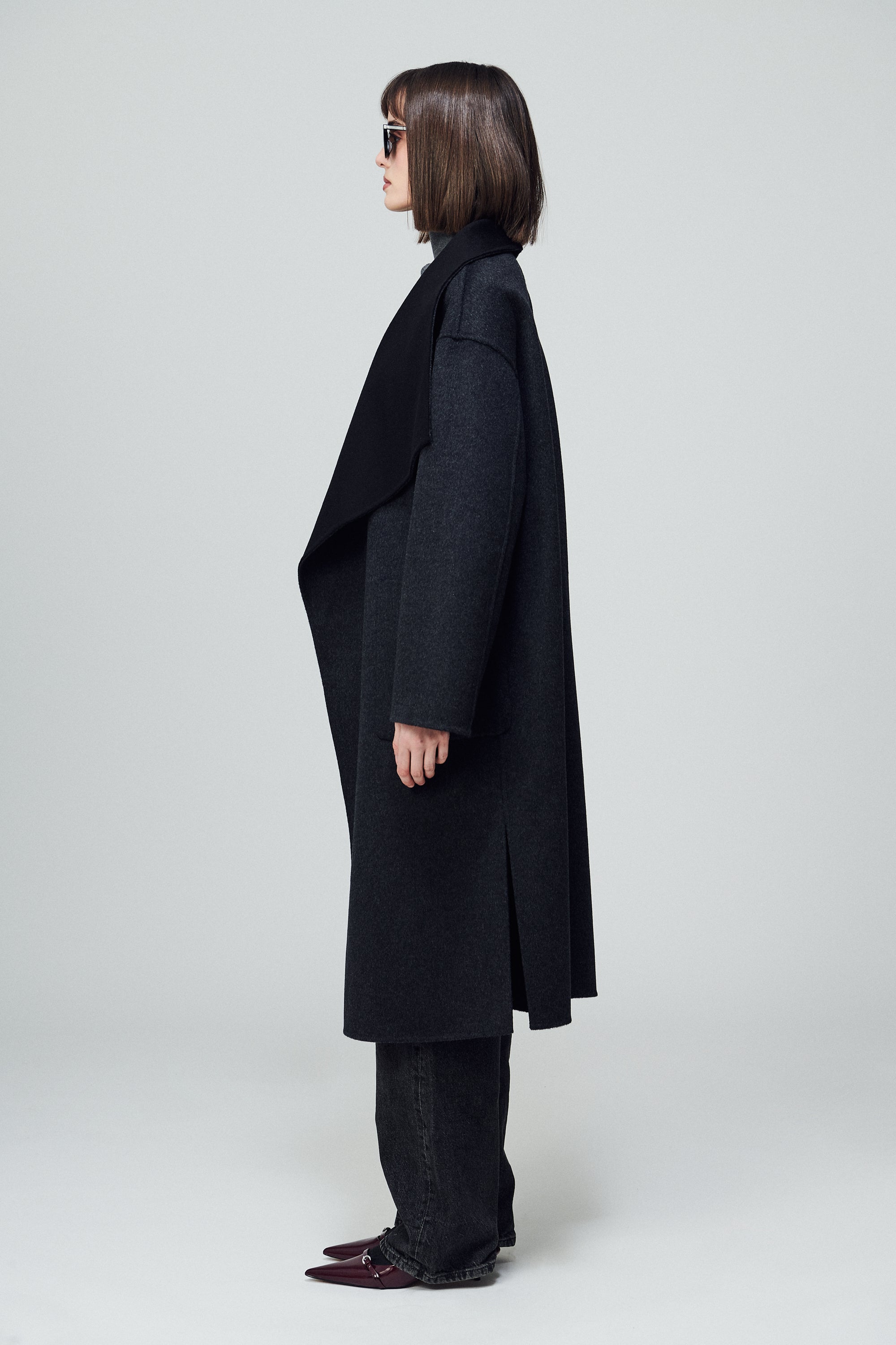 Helsinki Reversible Envelope Coat Noir & Smoke