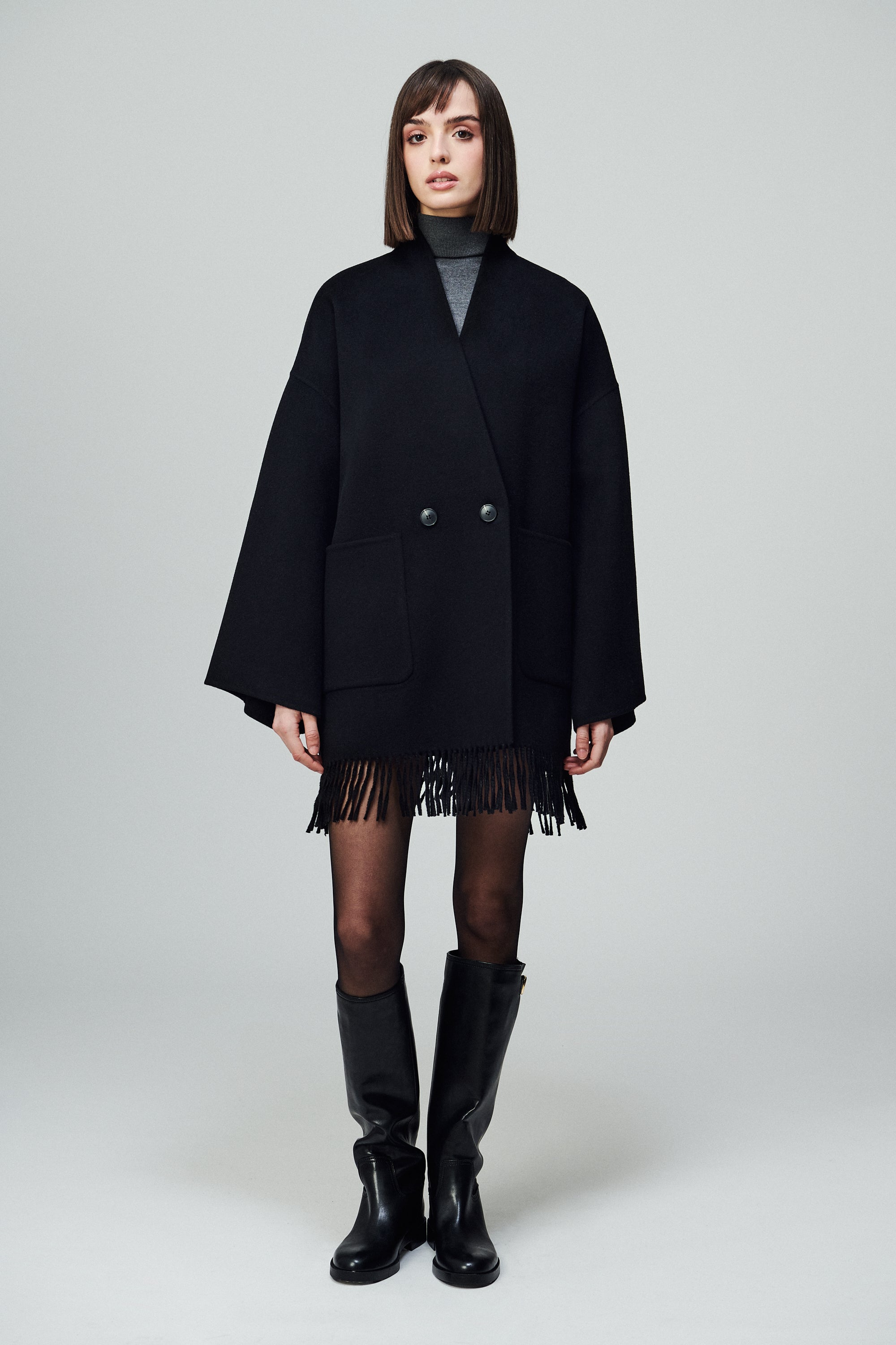 Lyon Fringed Cape  Noir