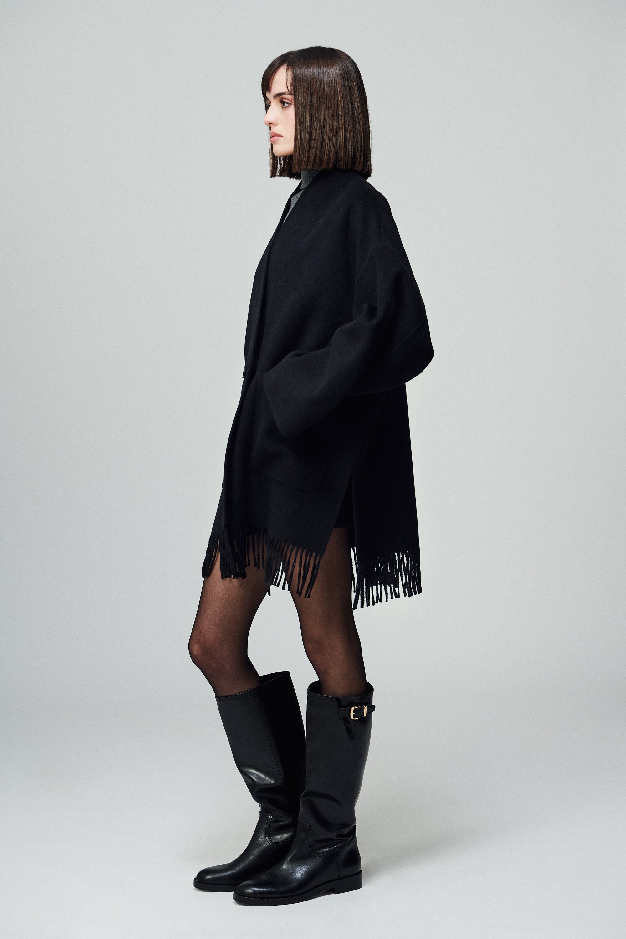 Lyon Fringed Cape  Noir