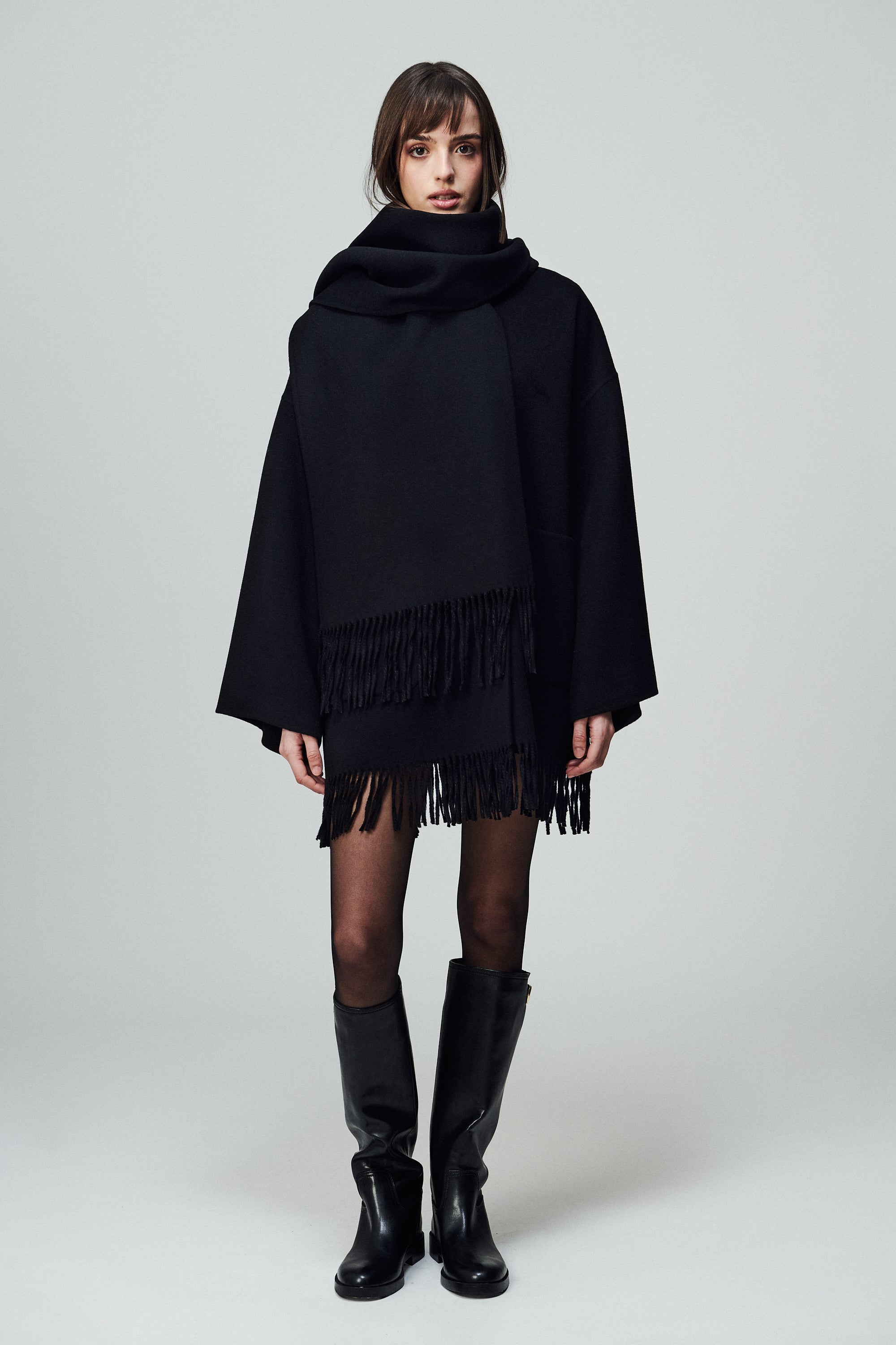 Lyon Fringed Scarf Noir